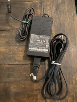 Toshiba ac adaptor model PA2450U