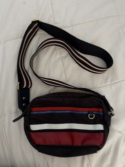 Tommy Hilfiger purse crossbody bag