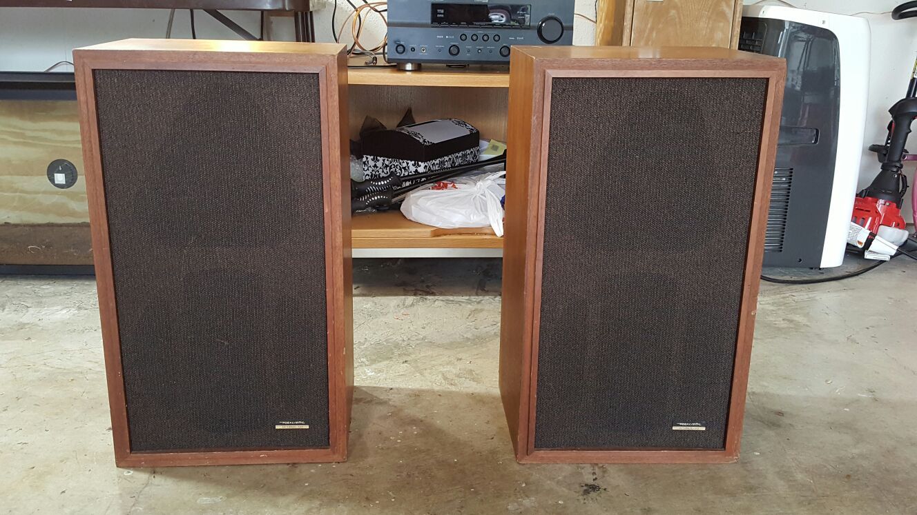 Realistic Optimus -5B Speakers
