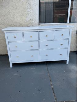 IKEA dresser in perfect condition. I only had it for a  few  months.