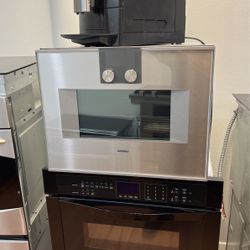Gaggenau Microwave 24" Bilt In 400 Series  Open Box