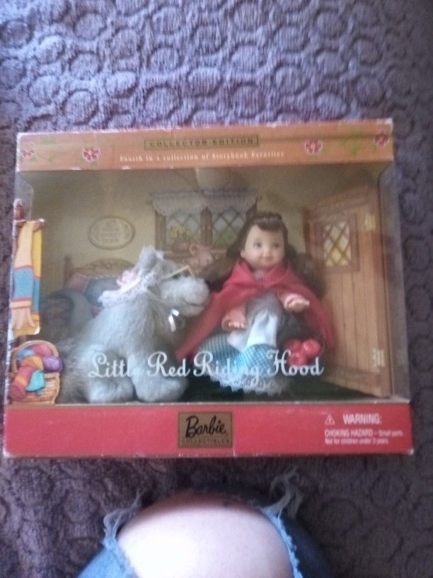 BARBIE COLLECTIONS (2 SETS)