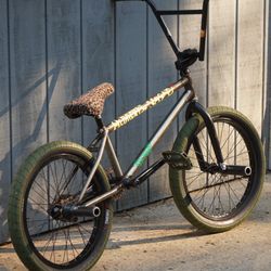 S&M BTM Hoder BMX bike