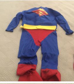 Kids Superman costume size -kids medium