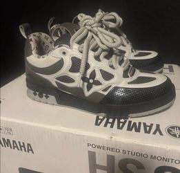 Grey Lv skates