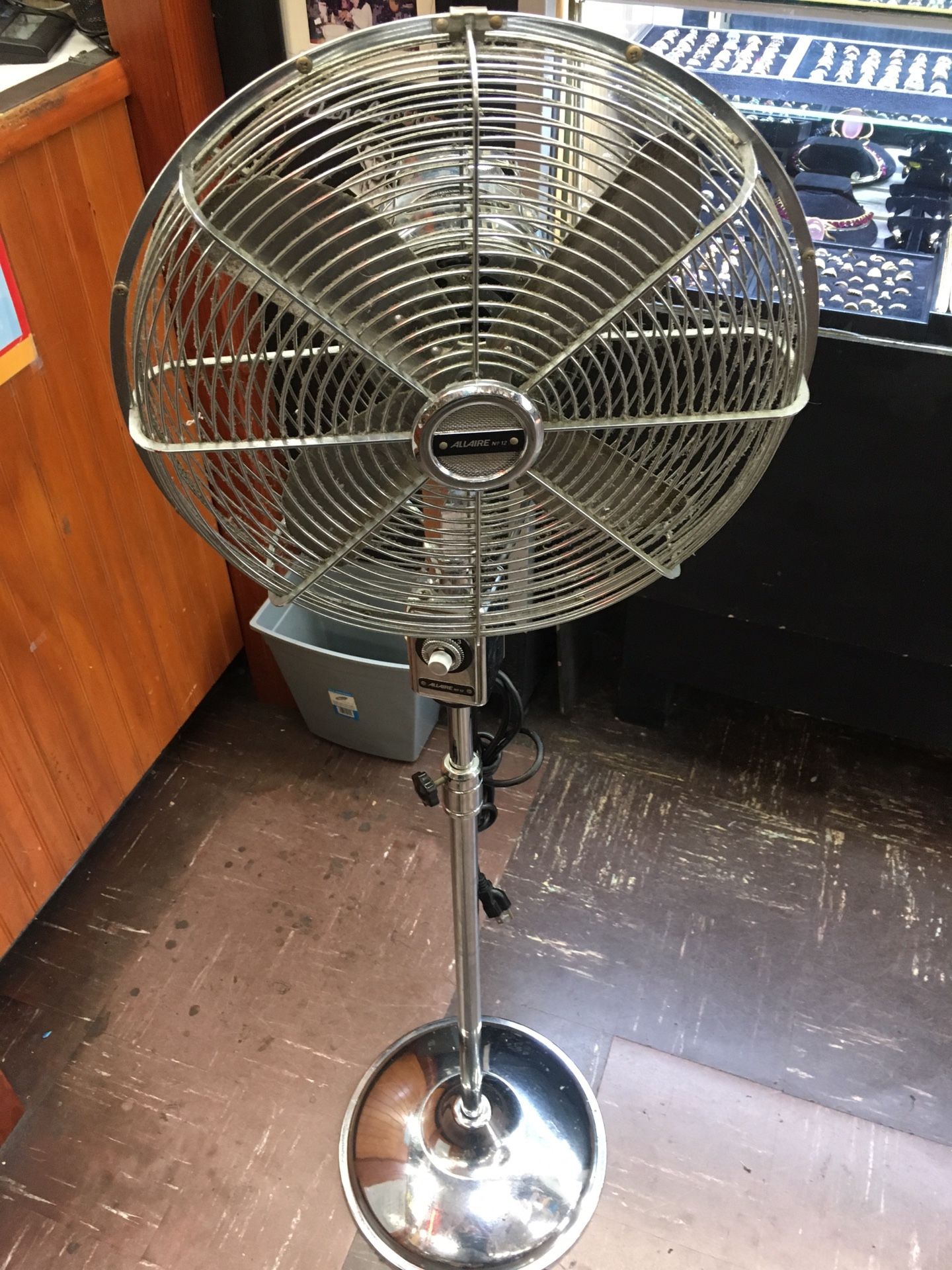 Restoration Hardware Allaire No.12 Stainless Steel 12” Telescoping Fan for Sale in Los Angeles