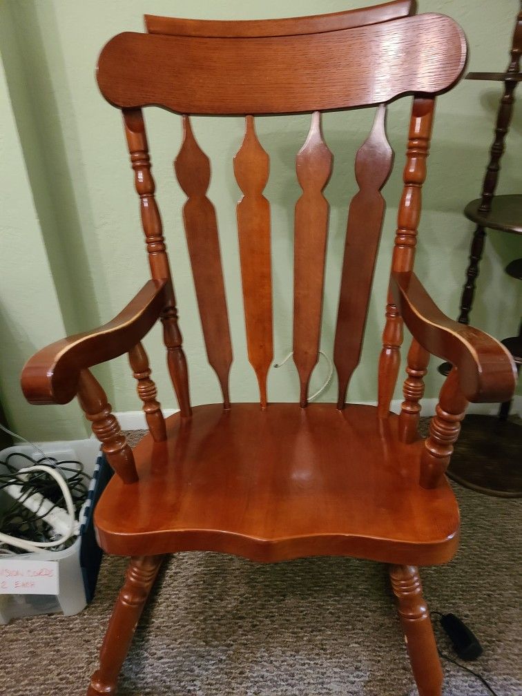 Wood Rocking Chair