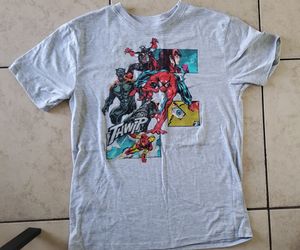 New Avengers Boy Shirt. Size L (14)