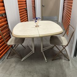 Mid Century Dining Table With Veneer Top