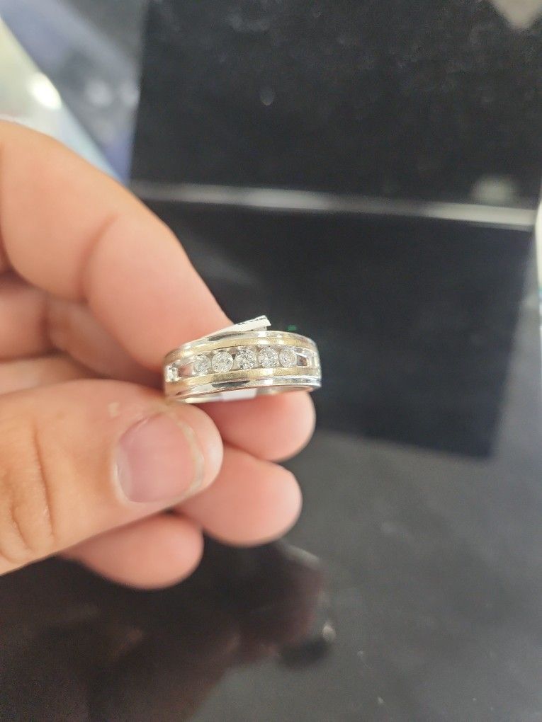 MEns Ring