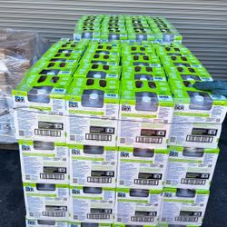 $14 For. Pallet. Or $15each. Separado