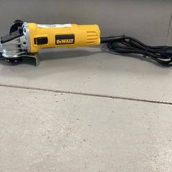 Dewalt DWE4011 4 1/2” Angle Grinder 
