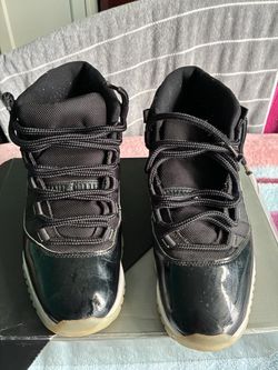 Jordan 11s (8M)