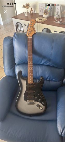 Fender Starcaster silver burst