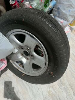 Honda CR-V Wheel & Tire 215-70-16