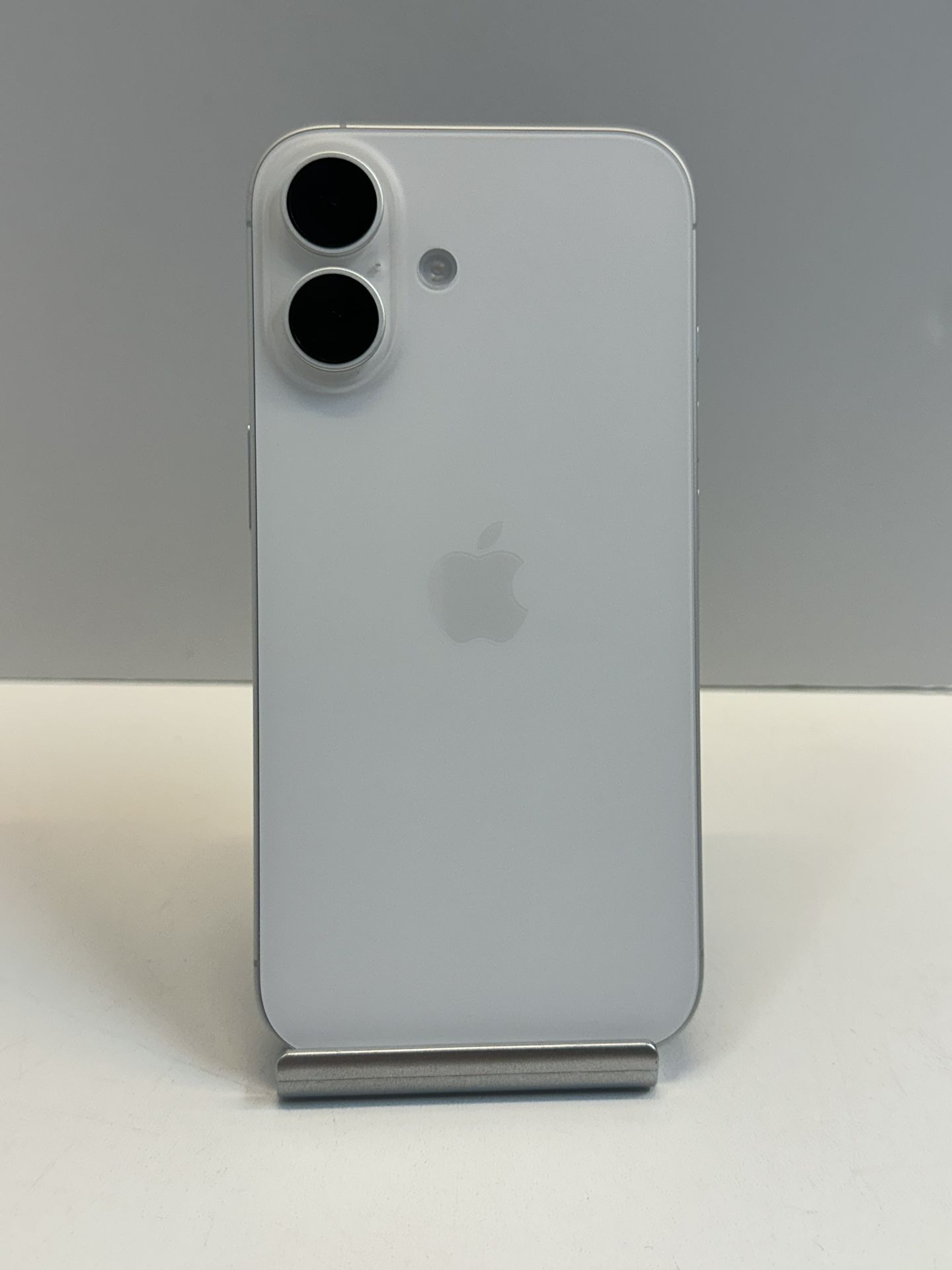 Apple iPhone 16 128gb. ( Unlocked Cellphone )