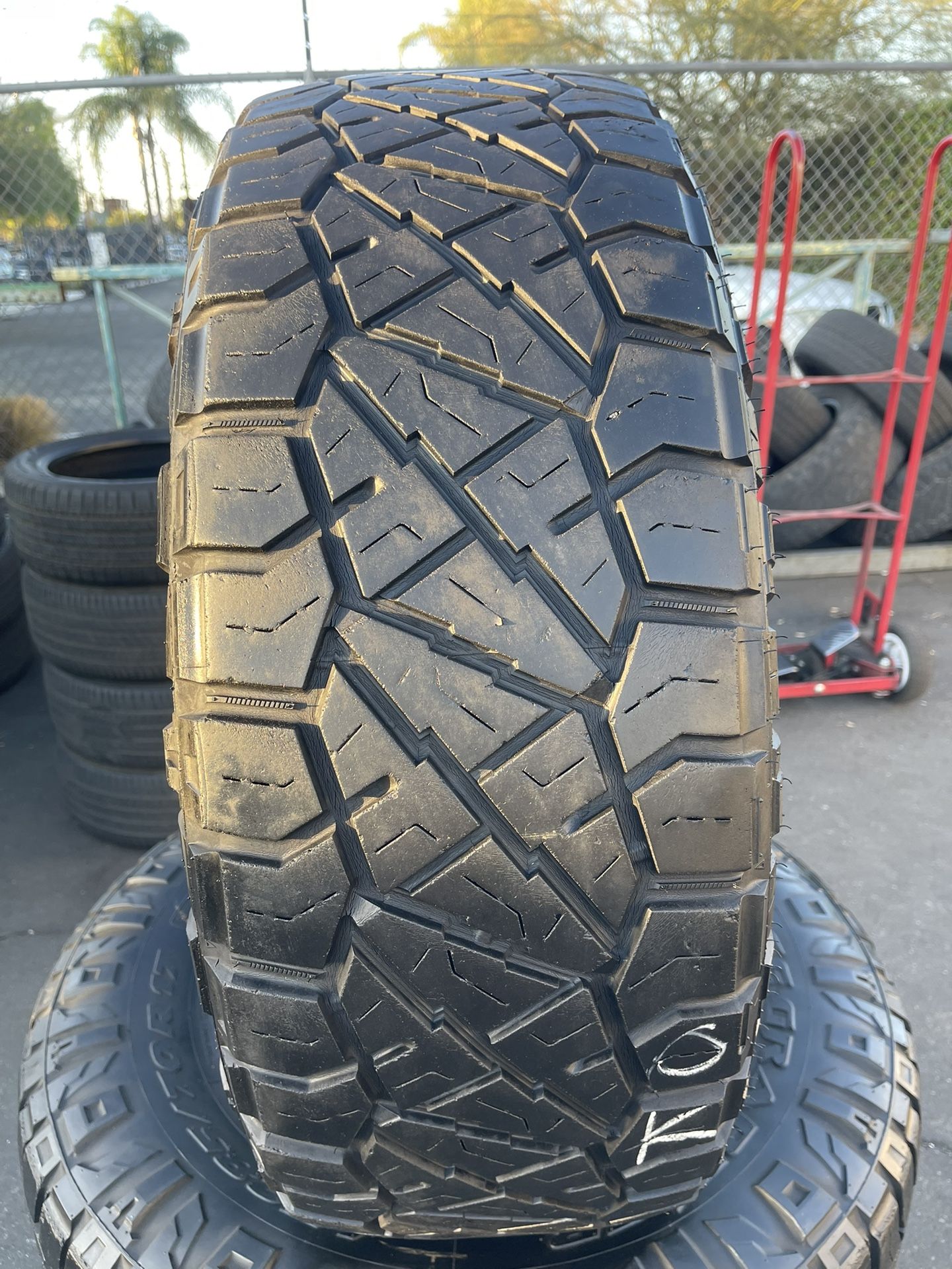 285/70/18 (4) Nitto Ridge Grappler