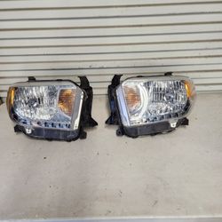 2014 To 2021 Toyota Tundra Headlights 