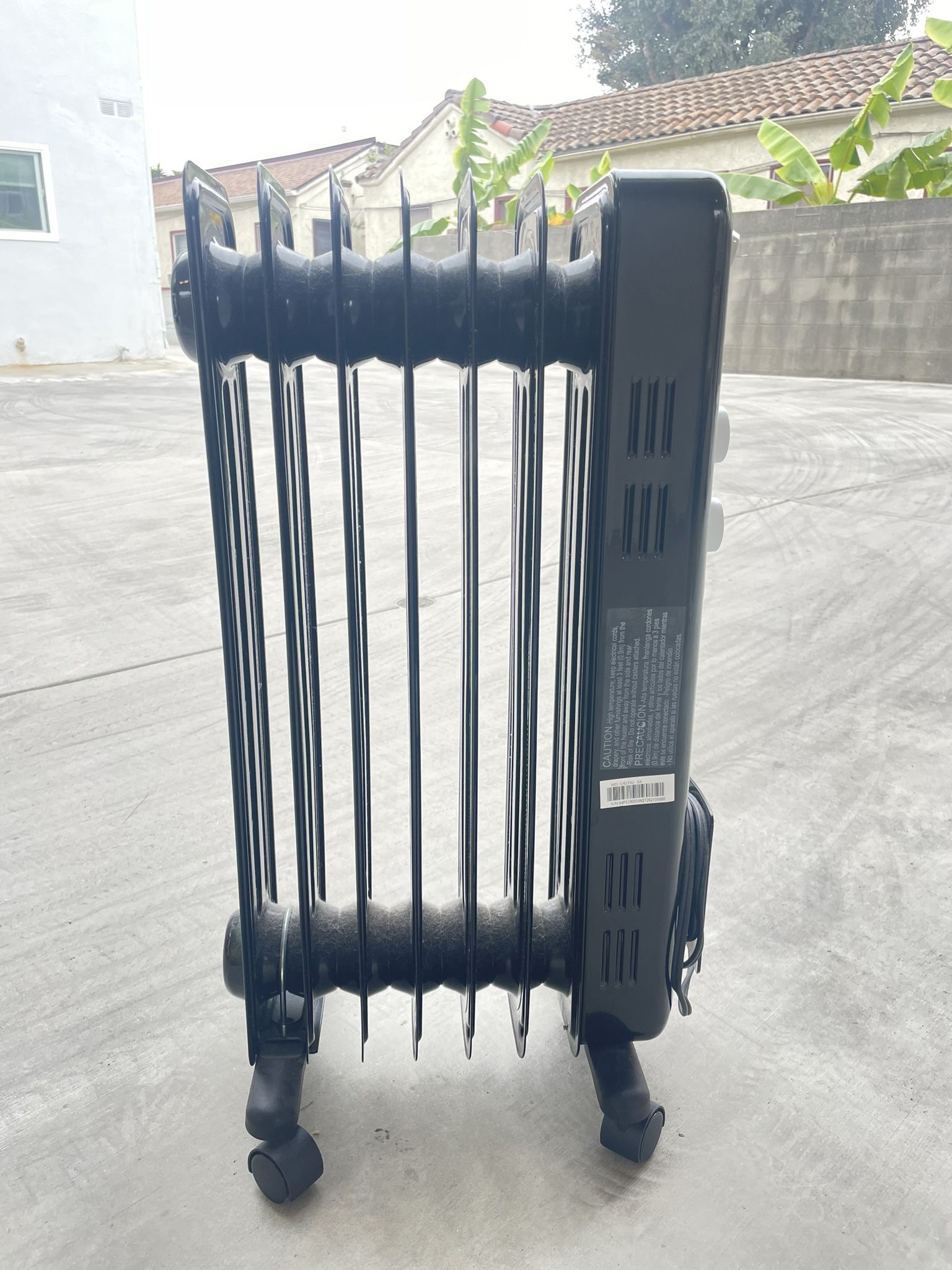 1,500 Watt Oil Filled Radiant Electric Space Heater with Thermostat