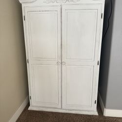 Computer/Media armoire 