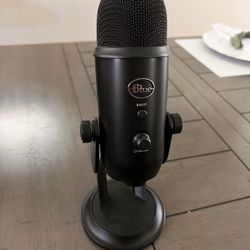 Blue Yeti Microphone (black) with travel case $90 obo