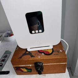 WiFi Modem & Satellite Signal Receiver