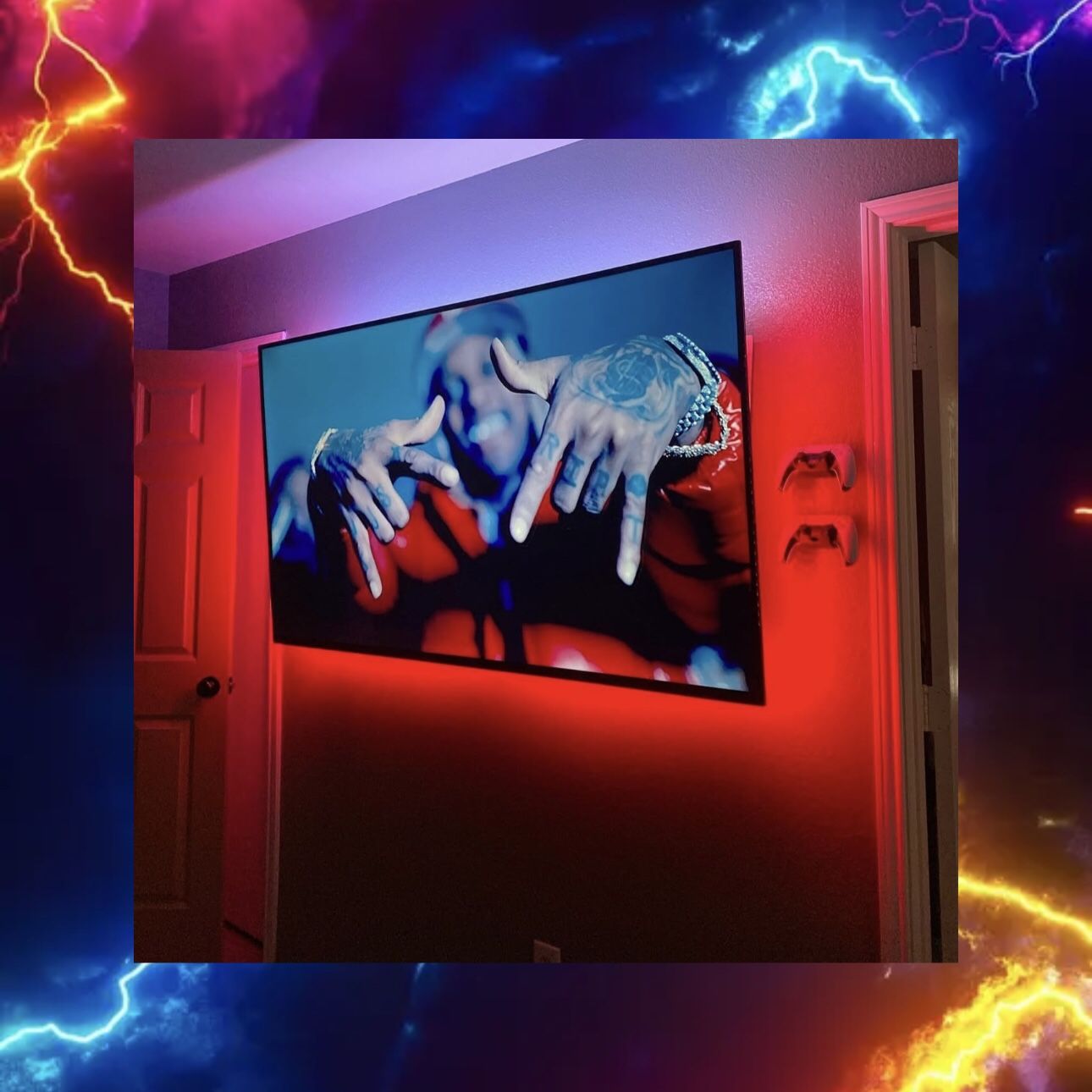 TV MOUNT