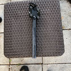 Thudbuster Seat Post