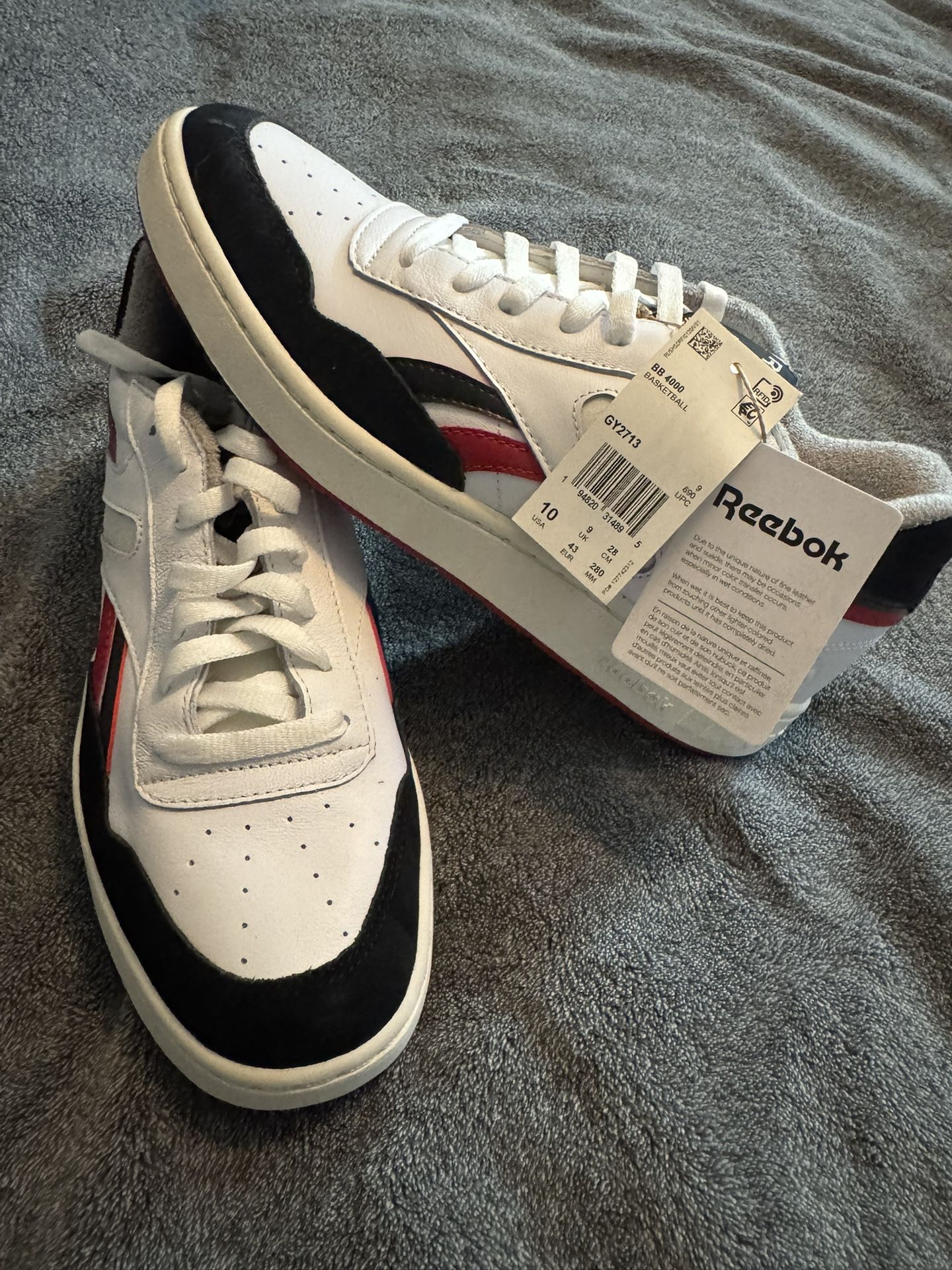 Reebok BB 4000. Size 10