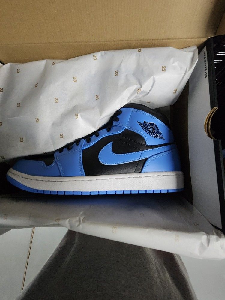 Air Jordan 1 Mid