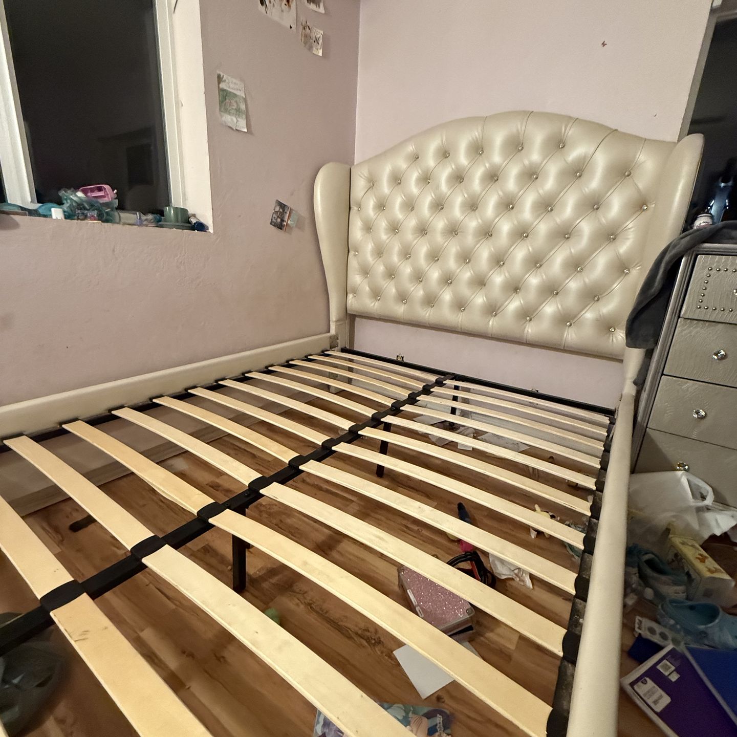 White bedroom set