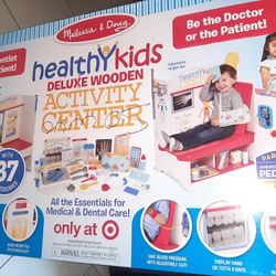 Melissa And Doug Dentist / Doctor Activity Center