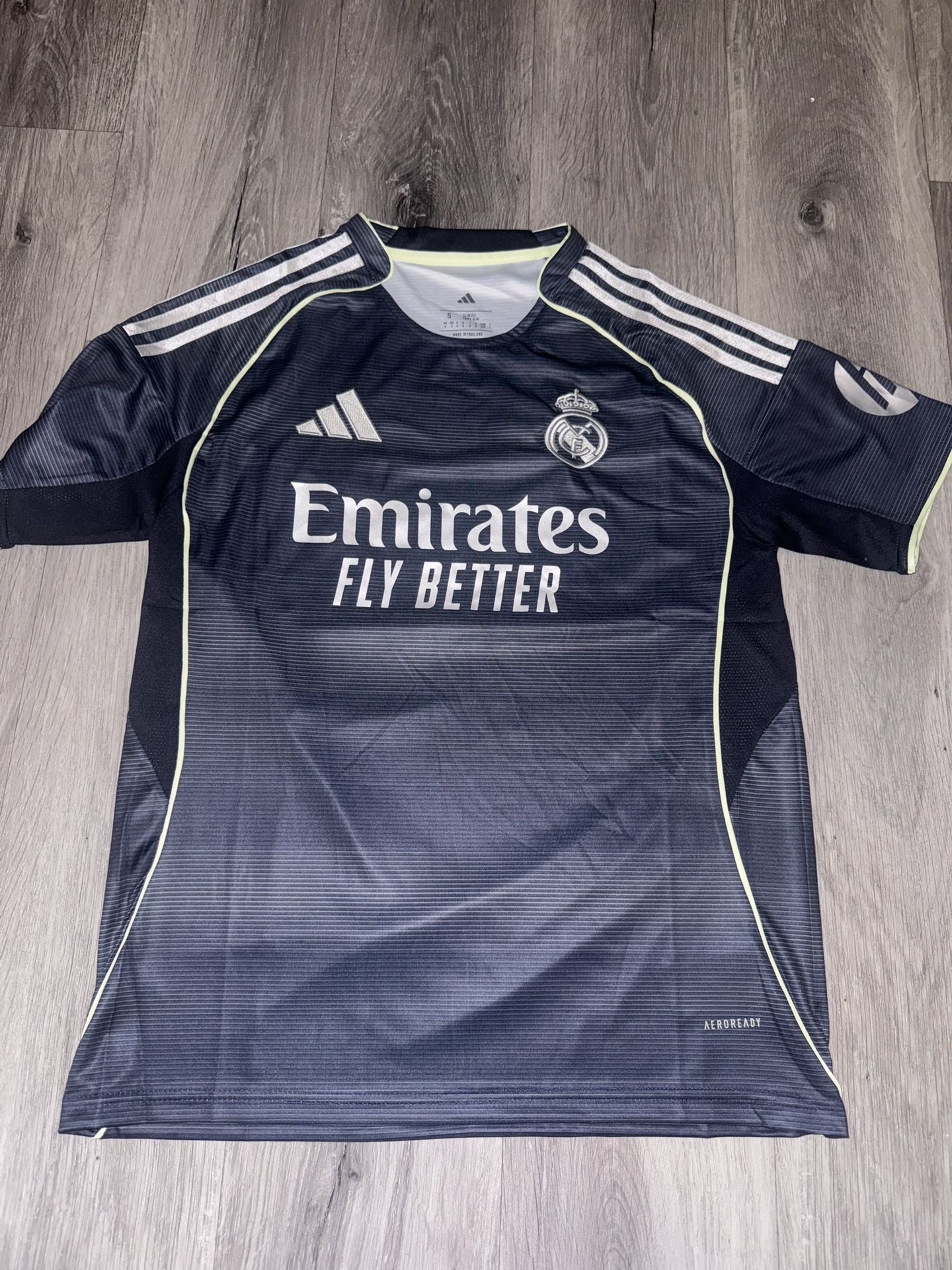 Real Madrid 25/26 Away Kit Size S