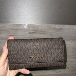 Michael Kors wallet