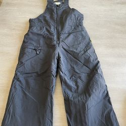 Snow shoes, Pants And Bib 