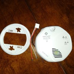 First Alert Model#sc7010bv. X4