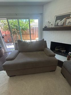 Love seat