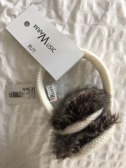 Earmuffs with ear plugs