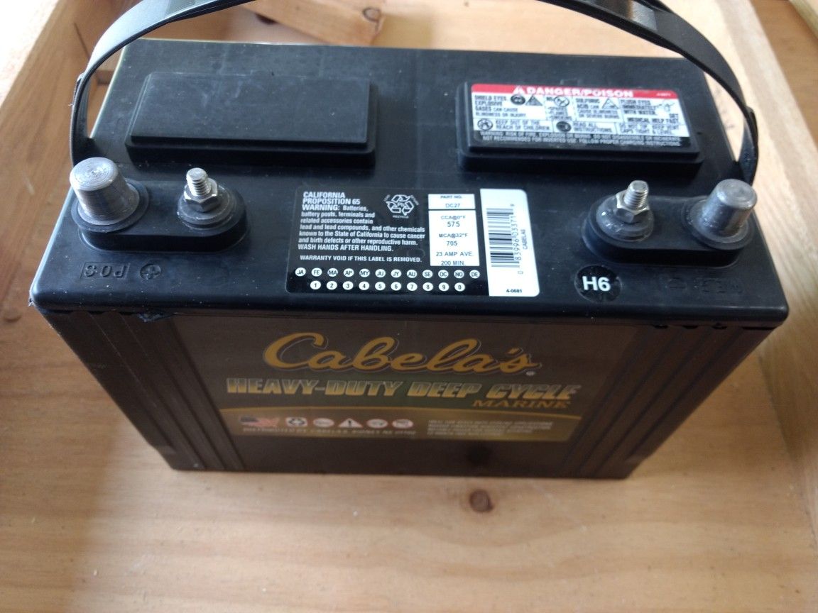 Cabela's Heavy Duty Deep Cycle Marine battery