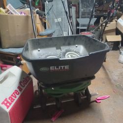 Price reduced! Scotts Elite Seed Spreader 