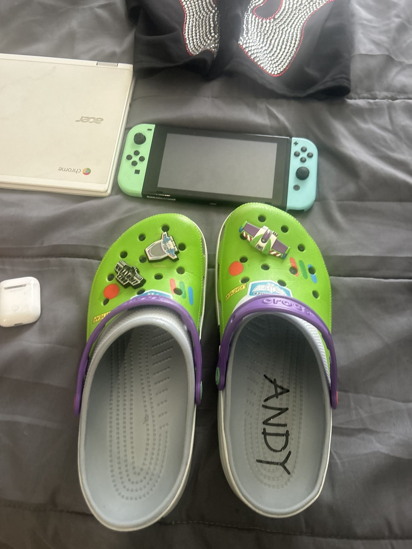 Crocs