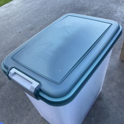 Dog Food Storage 