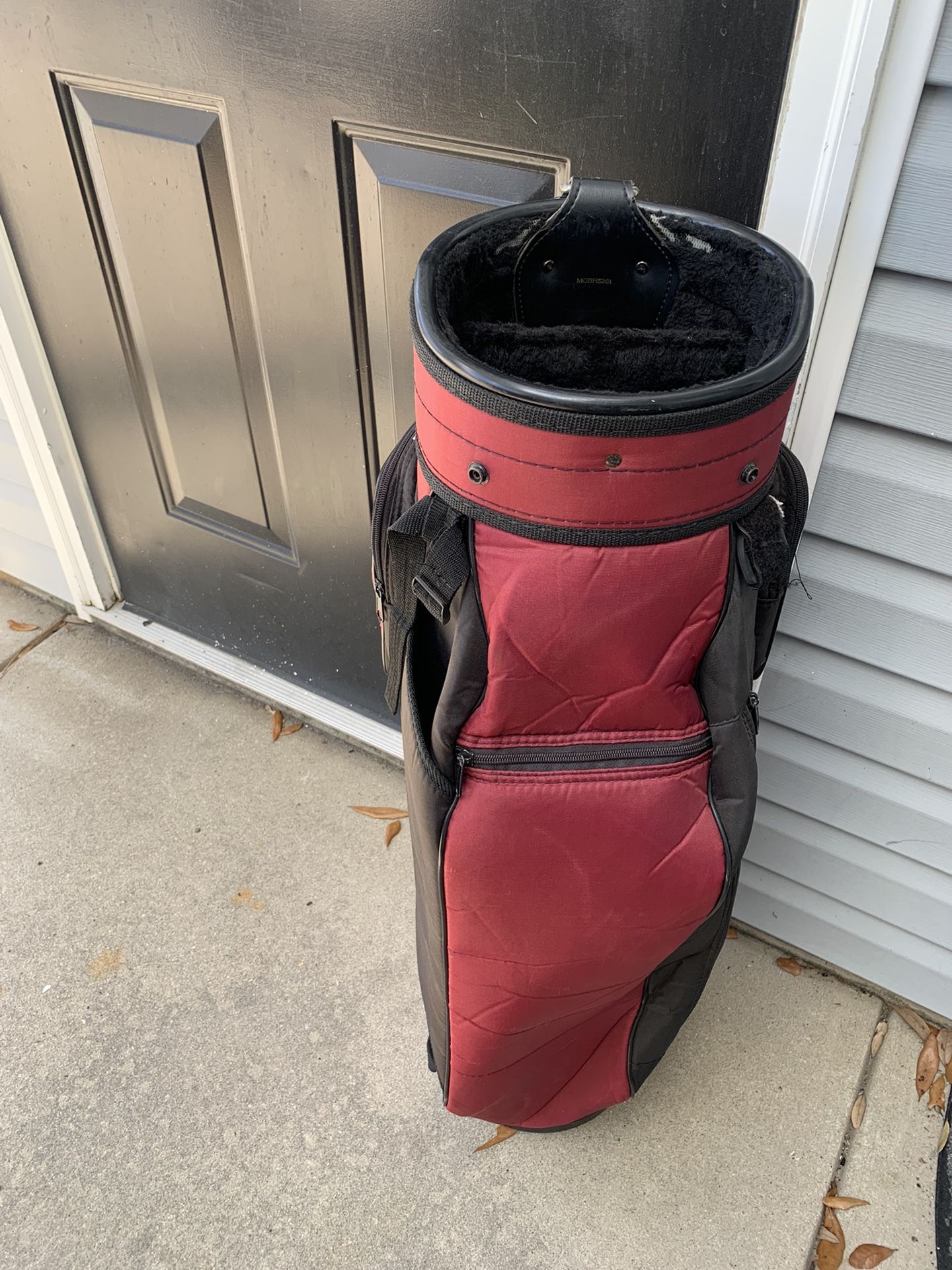 Golf Bag With Rain Cover