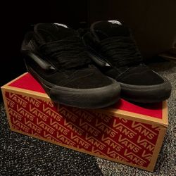 Vans Knu Skool Shoes (Black)