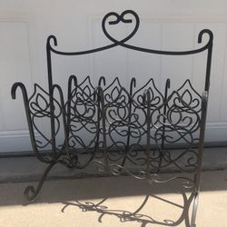 Metal Magazine Rack