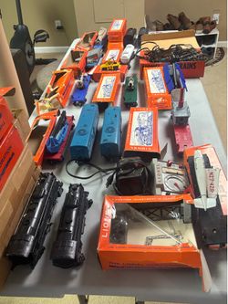 Lionel post war train pieces