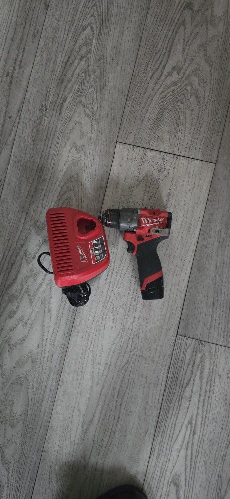 Milwaukee Hammer Drill