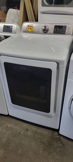 2021 White Samsung dryer 