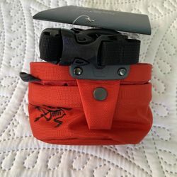 Arc'teryx Alpine ascent aperture chalk bag Small