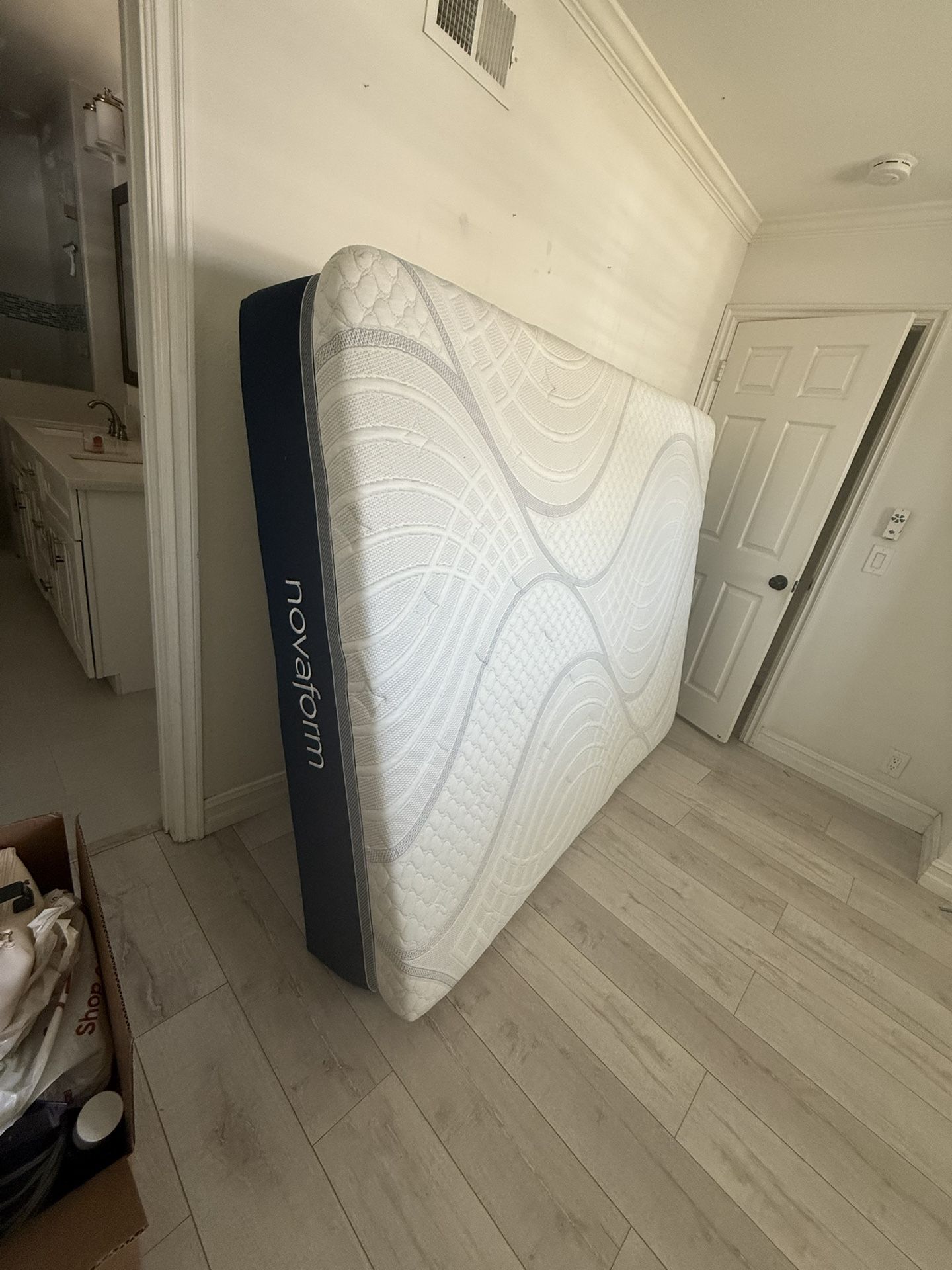 Queen Size Mattress And Box Spring 